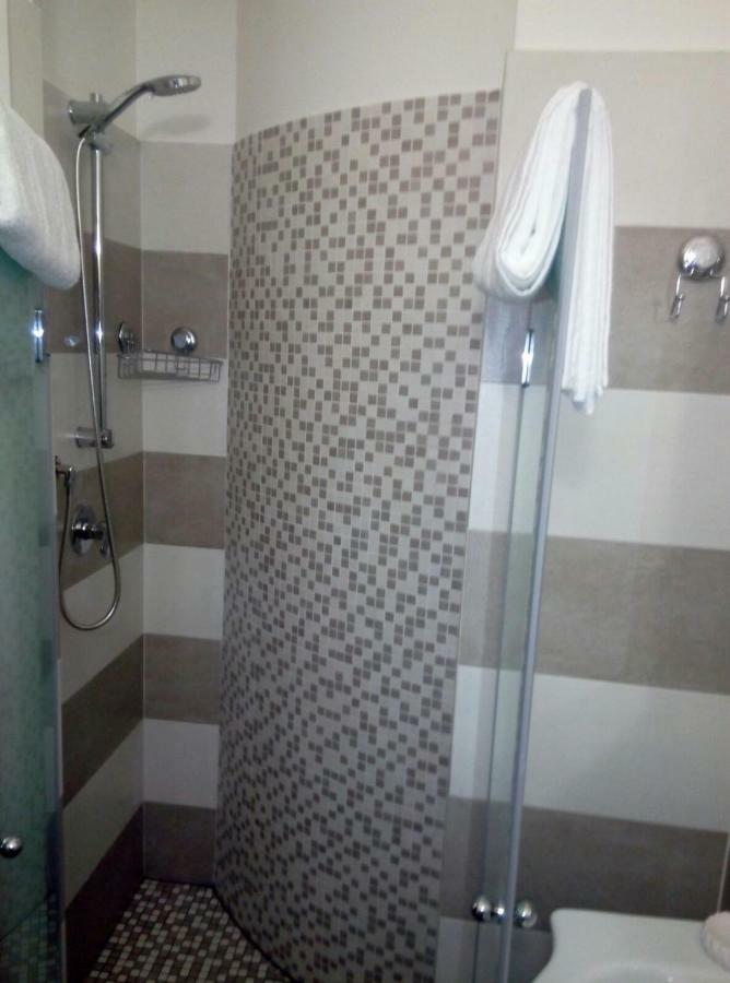 Gradoni Di Chiaia Twenty Three Bed & Breakfast Napoli Exterior foto