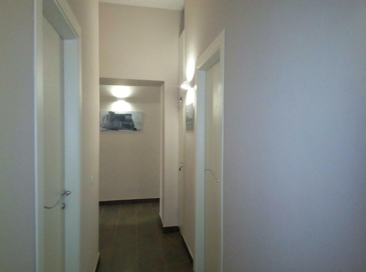 Gradoni Di Chiaia Twenty Three Bed & Breakfast Napoli Exterior foto