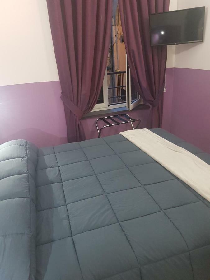 Gradoni Di Chiaia Twenty Three Bed & Breakfast Napoli Exterior foto