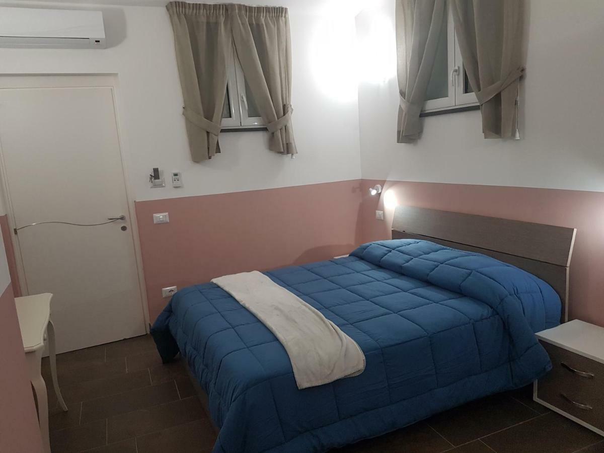 Gradoni Di Chiaia Twenty Three Bed & Breakfast Napoli Exterior foto