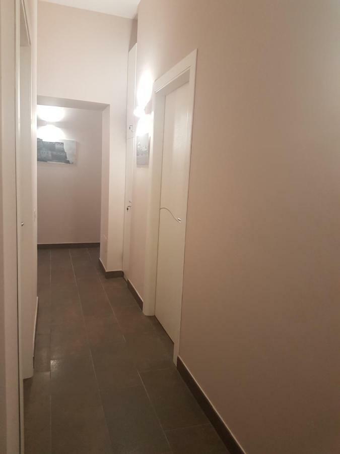 Gradoni Di Chiaia Twenty Three Bed & Breakfast Napoli Exterior foto