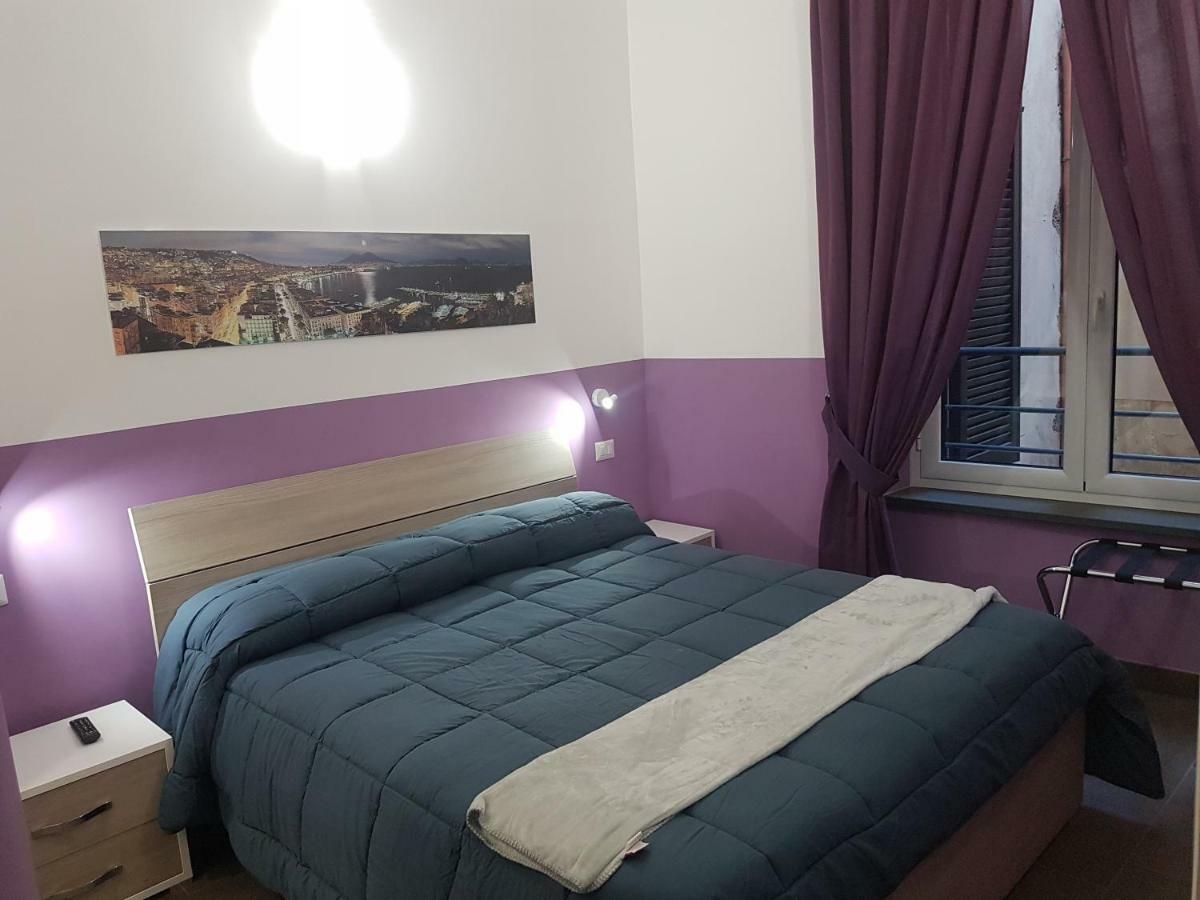 Gradoni Di Chiaia Twenty Three Bed & Breakfast Napoli Exterior foto