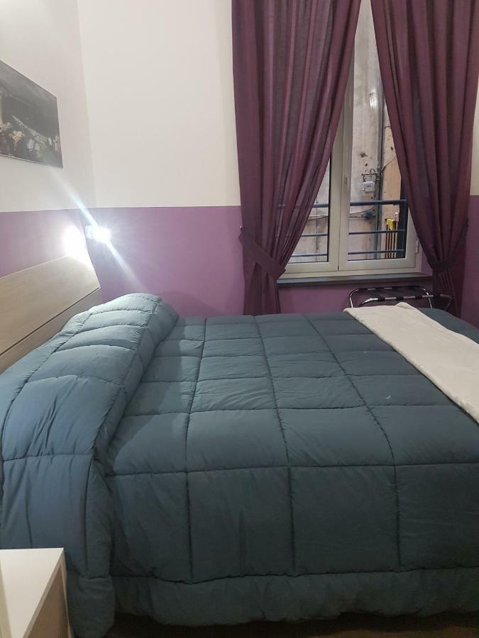 Gradoni Di Chiaia Twenty Three Bed & Breakfast Napoli Exterior foto