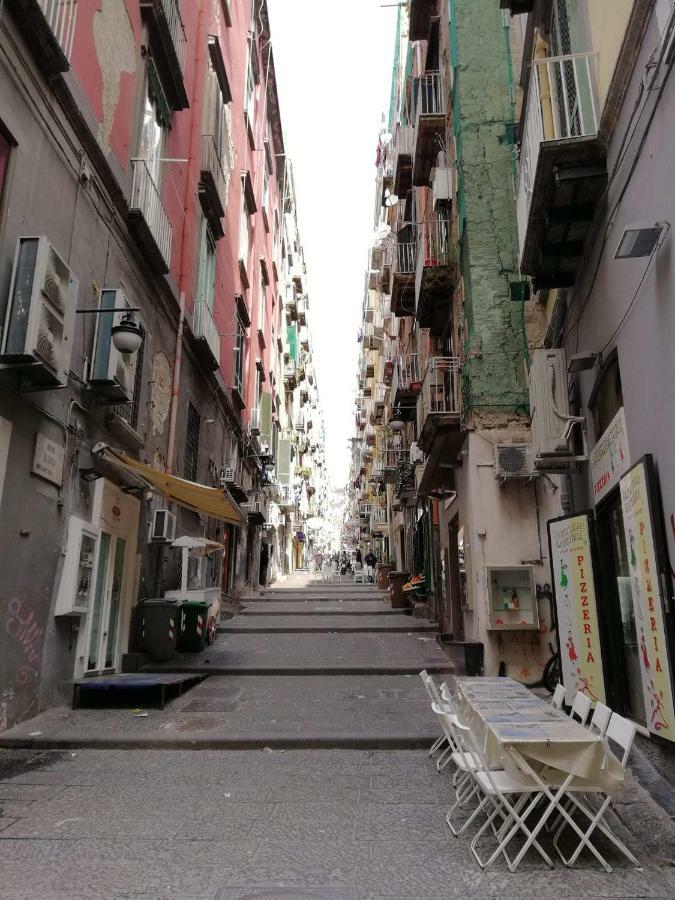 Gradoni Di Chiaia Twenty Three Bed & Breakfast Napoli Exterior foto