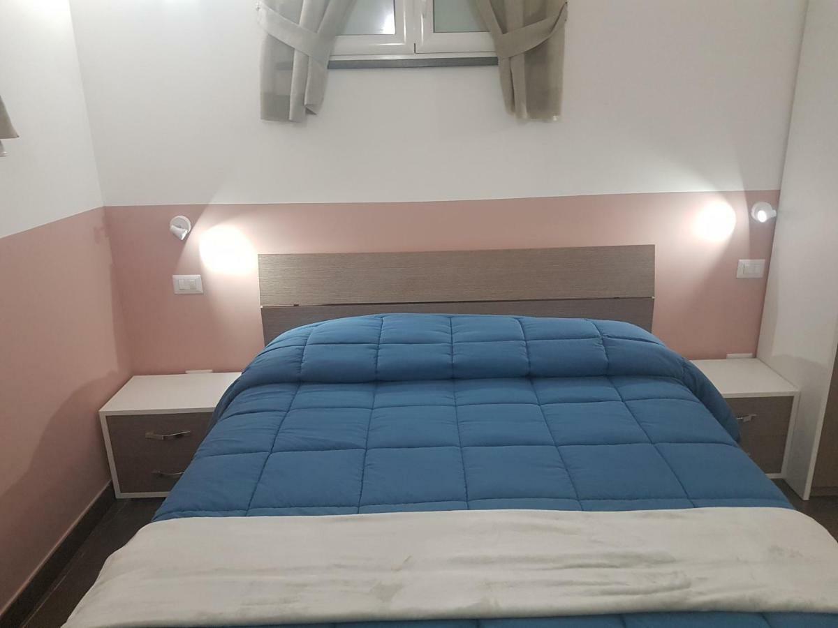 Gradoni Di Chiaia Twenty Three Bed & Breakfast Napoli Exterior foto