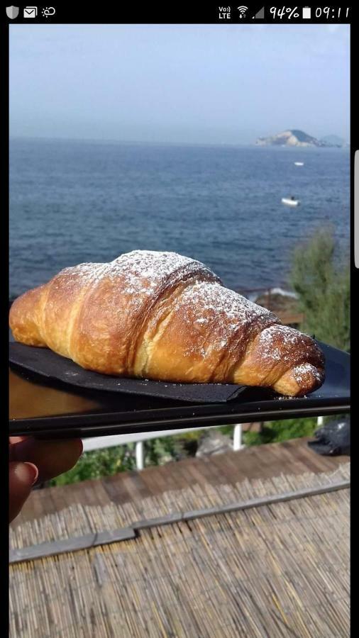Gradoni Di Chiaia Twenty Three Bed & Breakfast Napoli Exterior foto